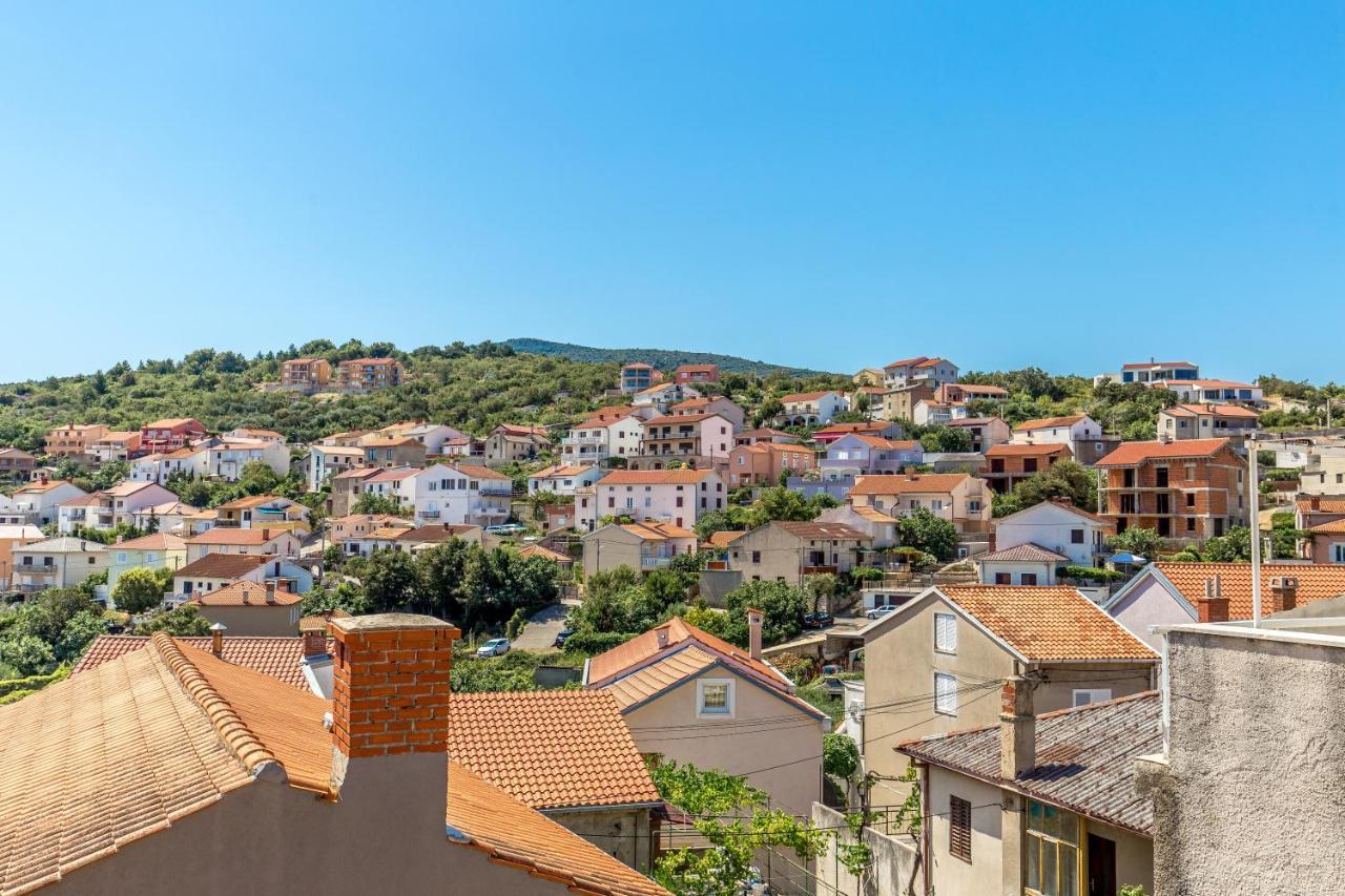 Tin 1 Apartment Vrbnik  Exterior photo