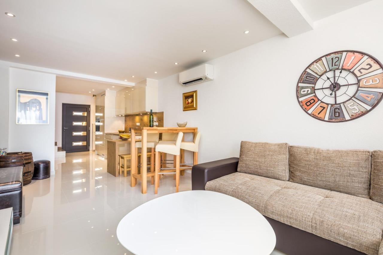 Tin 1 Apartment Vrbnik  Exterior photo